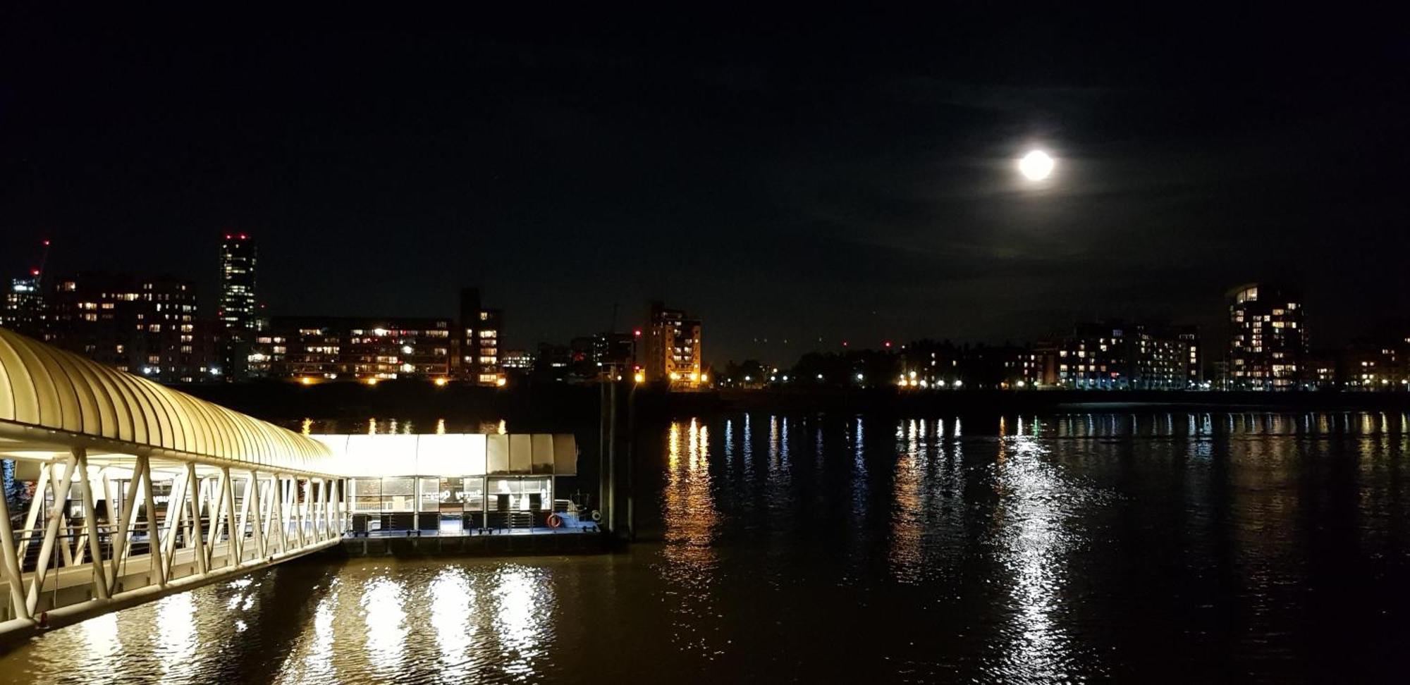 Riverside 3Br With Easy Transport 20Mins To City Centre Londres Exterior foto